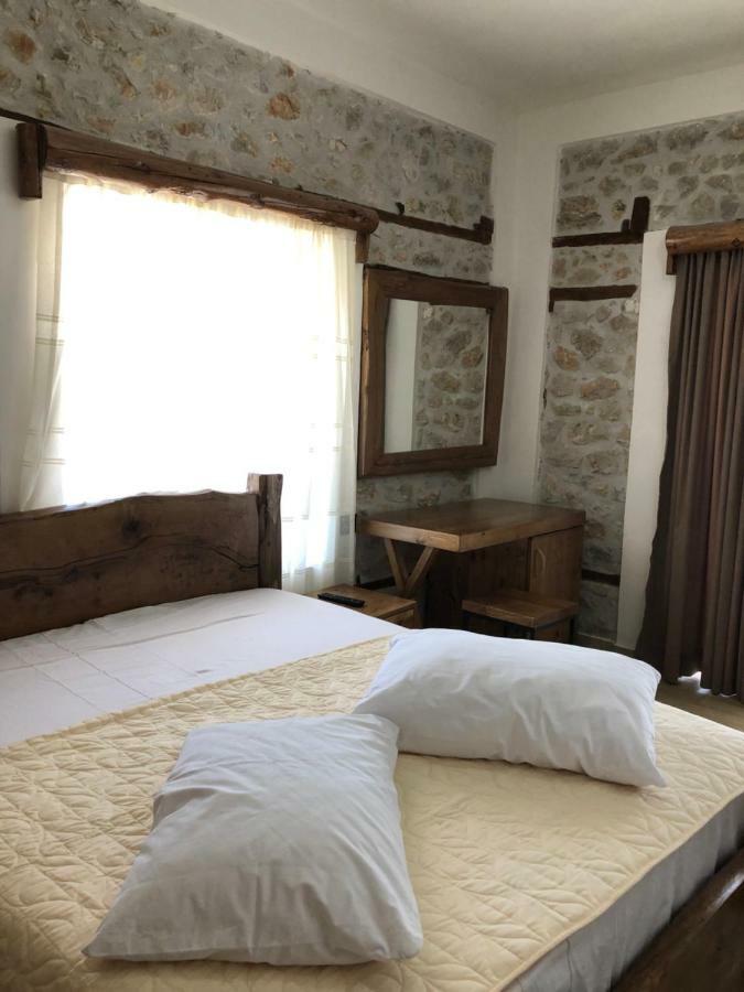 Vila Ilo Tushemisht Екстериор снимка